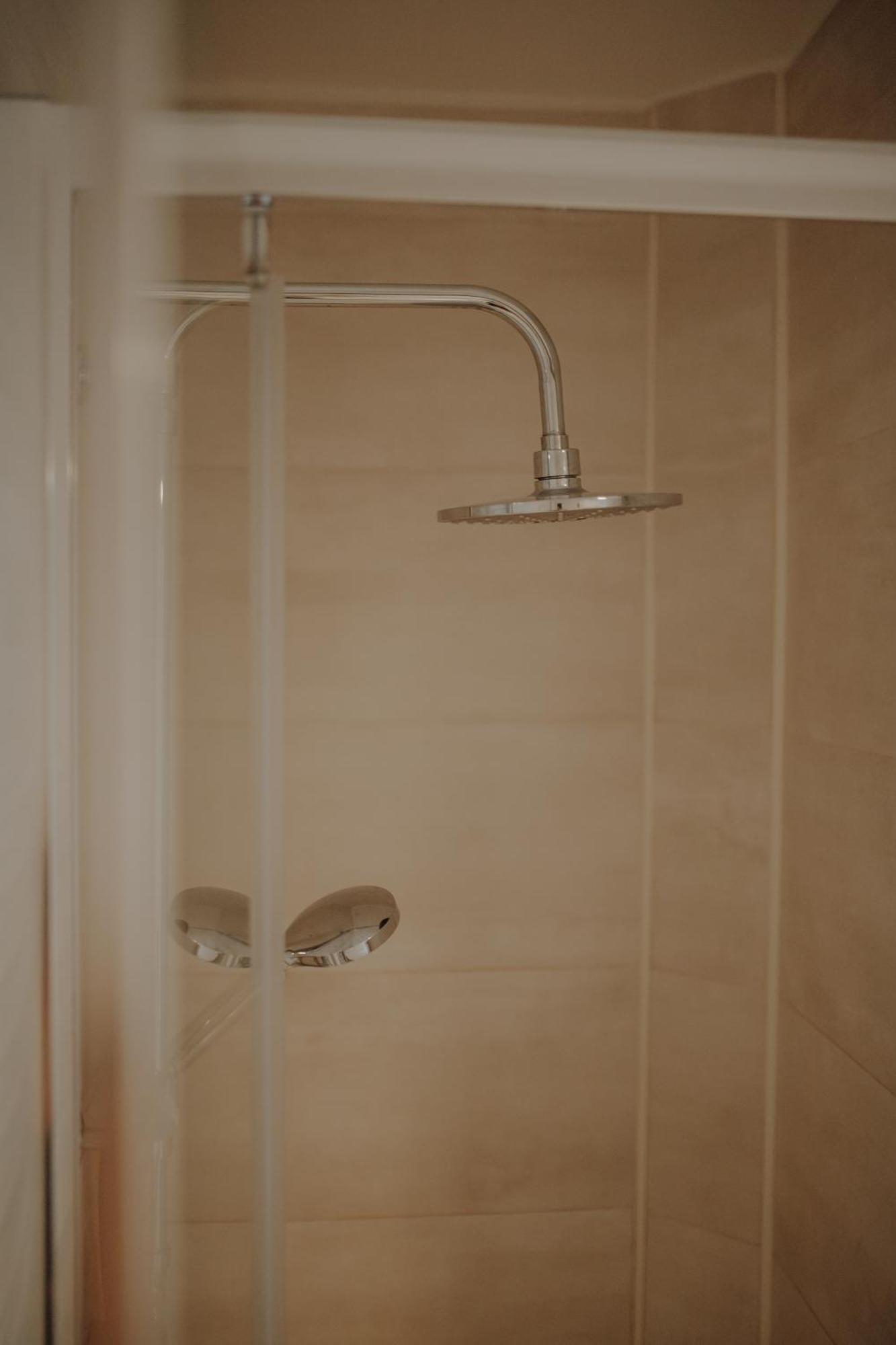 Superbe Appartement Renove - Salon De Provence Eksteriør billede